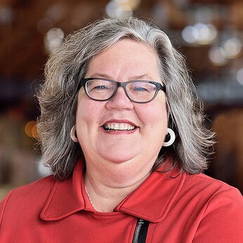 Deb Gunther headshot