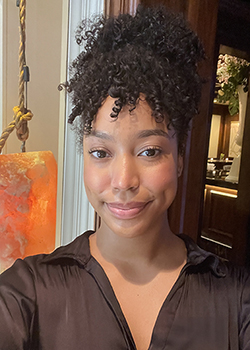 Headshot of Gabriella Bishop